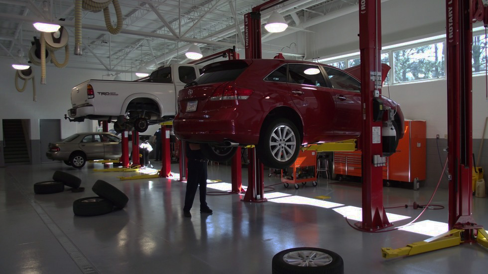 #1 Rated Auto Service Shop in Town